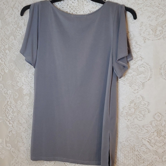 Green Envelope Los Angeles Grey top - Picture 14 of 16